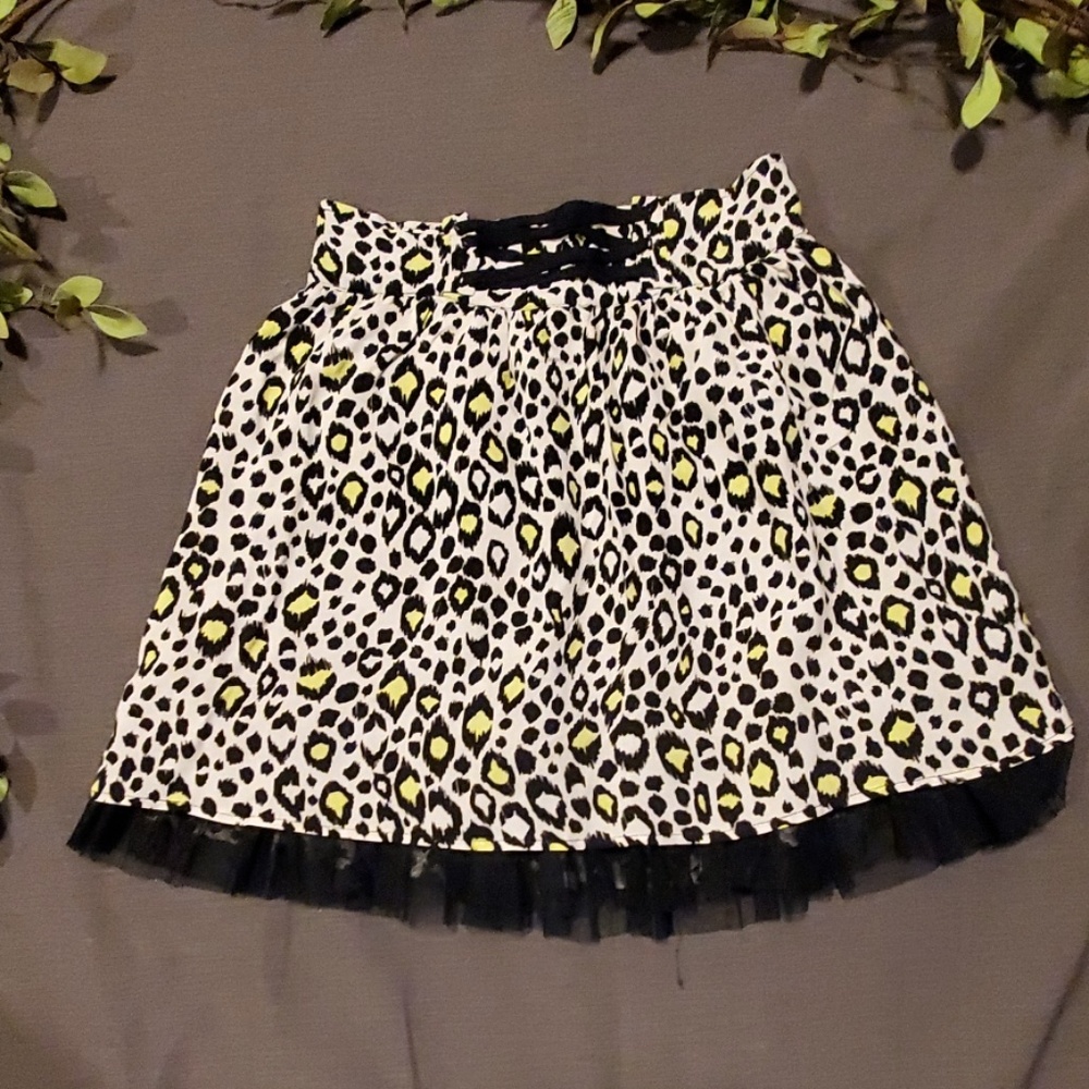 D DIGNED skirt.                #574